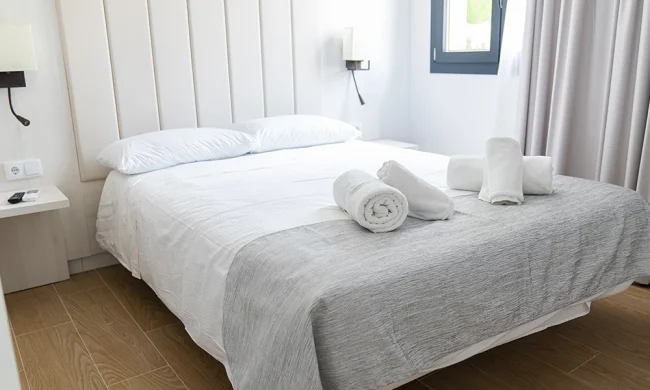 hotel_sonvilar_menorca_home_hab_triple_1